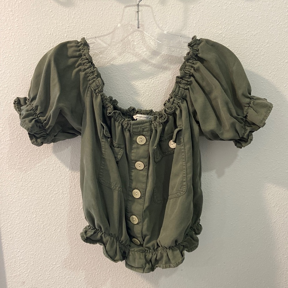 American Eagle | Crop Top | Ruffle | Green
